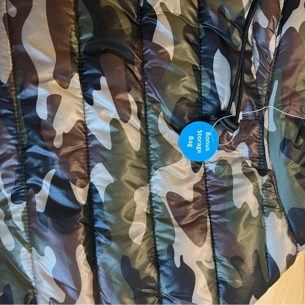 Top Paw NWT Dog Camo Vest Size Large With Storage Bag